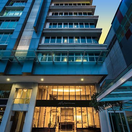 Manhattan Business Hotel Ttdi Kuala Lumpur Eksteriør billede