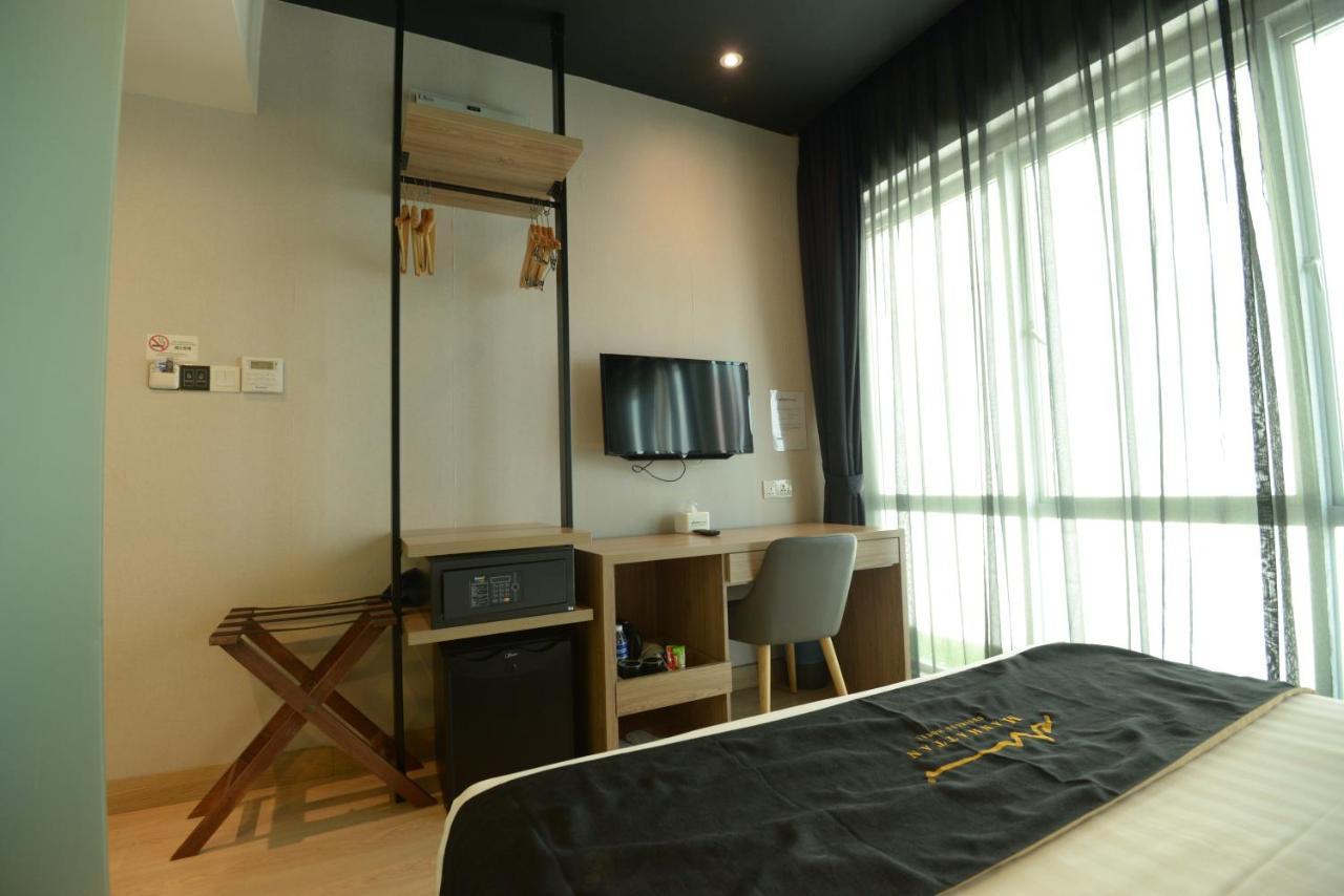 Manhattan Business Hotel Ttdi Kuala Lumpur Eksteriør billede